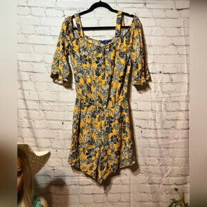 Floral Yellow and Black Romper Shorts APT 9 Size M Off‎ Shoulder SKU 159